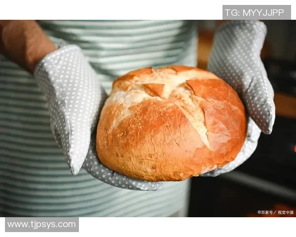 蛋糕面包的美味探索：从传统到创意烘焙的全方位解析